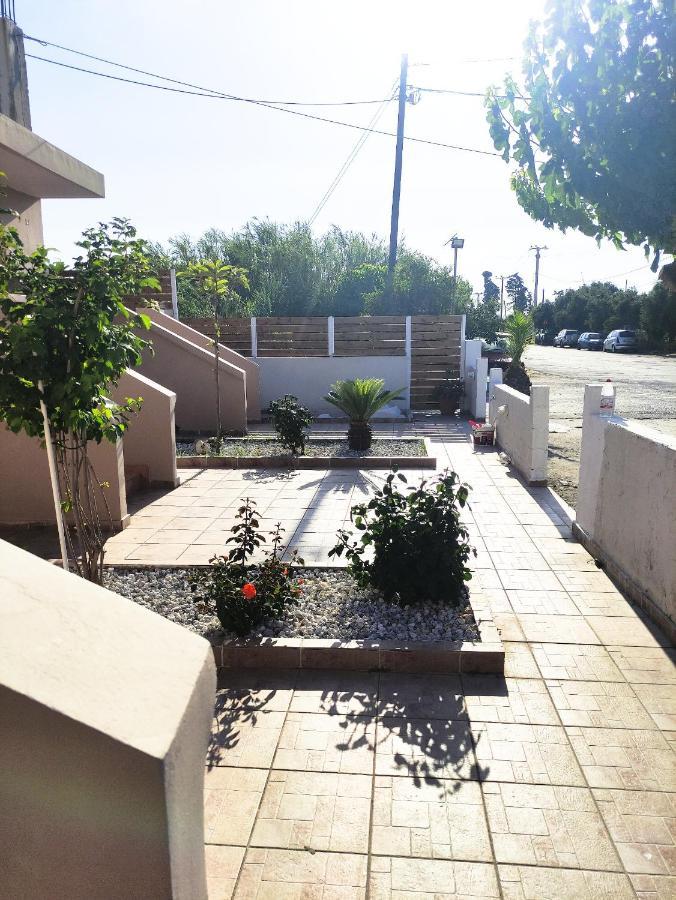 #4 Giorgos & Chara Apartments Nea Kydonia  Экстерьер фото